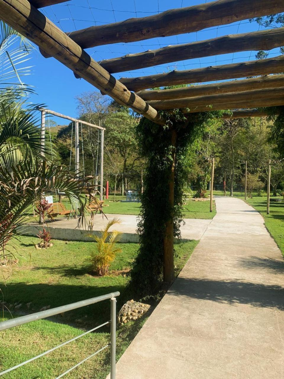 Pousada E Restaurante Bora Bora Da Serra São Bento do Sapucaí Eksteriør bilde