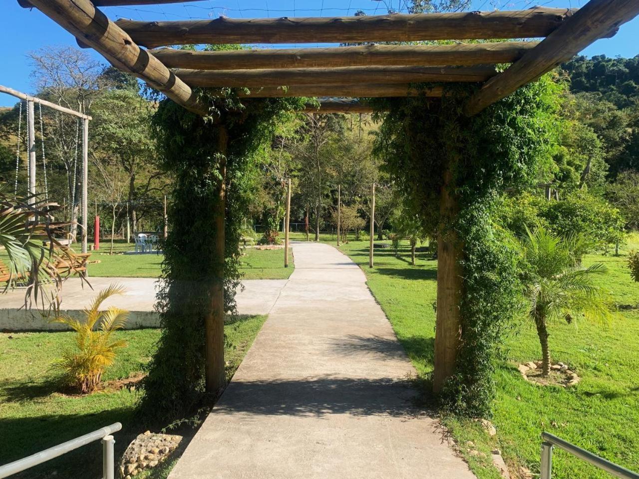 Pousada E Restaurante Bora Bora Da Serra São Bento do Sapucaí Eksteriør bilde